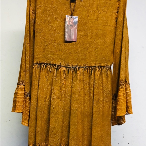 NWT.  Sacred Threads onesize Top/Tunic.  218693. BL/RD 7 - Picture 3 of 3